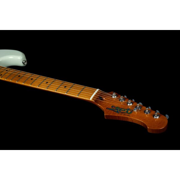 Jet Guitars JS-300 OW Olympic White