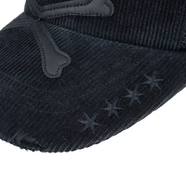 WORNSTAR Relentless Black Trucker Hat Kappe Schwarz