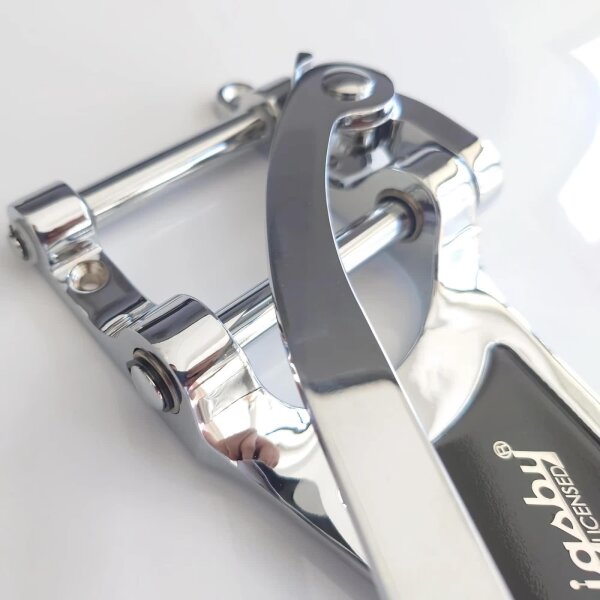 ROCK-HUS Bigsby Licensed B700